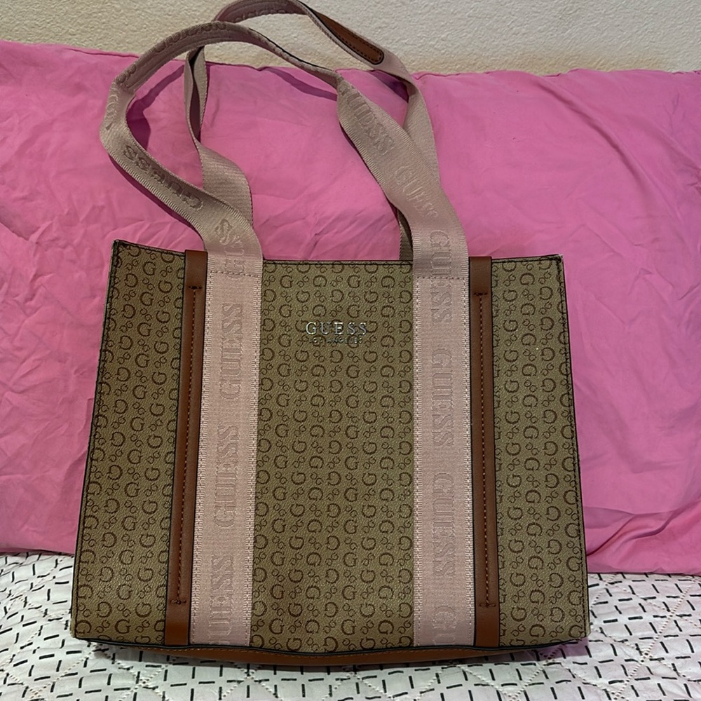 Guess purse